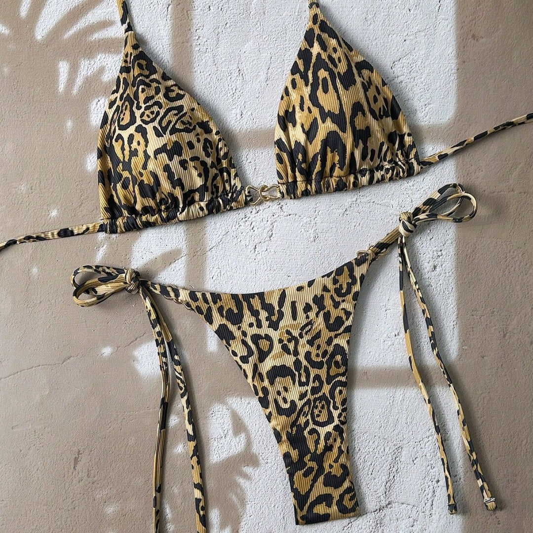 Ladies Triangle Bikini with exciting leopard pattern Mune Fashion