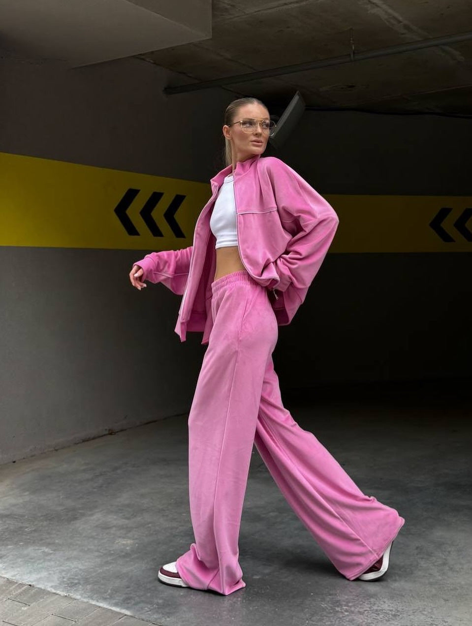 Women's Relaxed Fleece Set with half-length zip jacket and extra wide high-waist jogging pants Mune Fashion