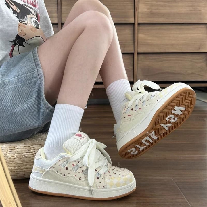 Women’s sneakers with floral design and extra thick sole Mune Fashion