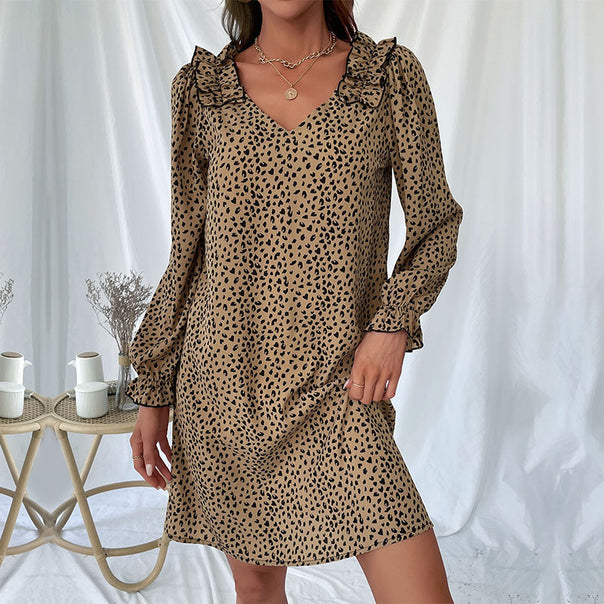 Ladies' mini dress with V-neck, ruffled collar, and subtle animal print Mune Fashion