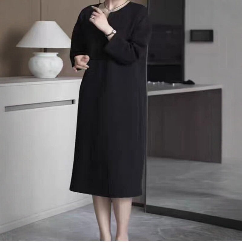 Women's Simple Midi Dress with V-Slit, Three-Quarter Sleeves and Straight Fall Mune Fashion