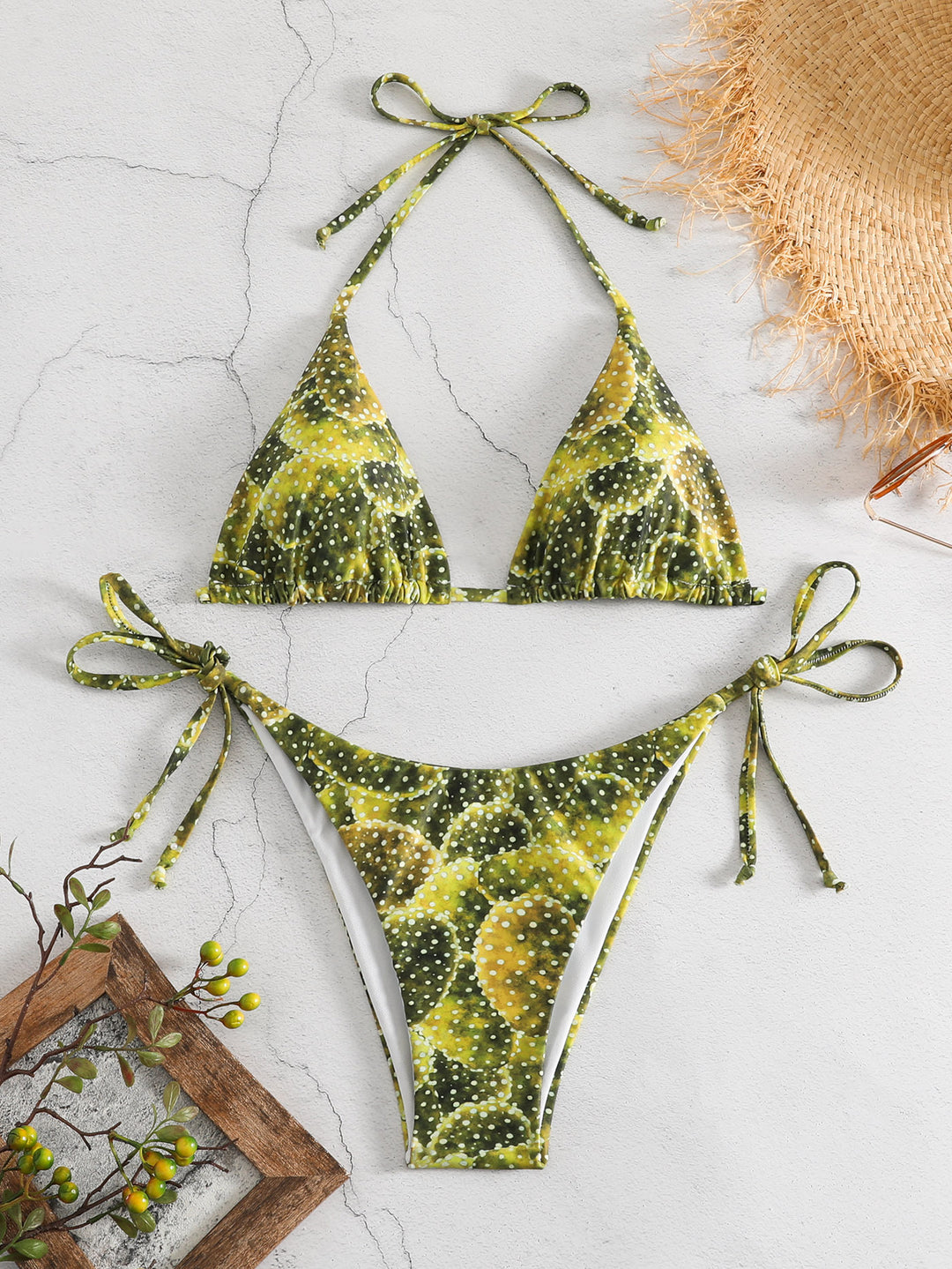 Ladies triangle bikini with playful pattern and adjustable ties Mune Fashion