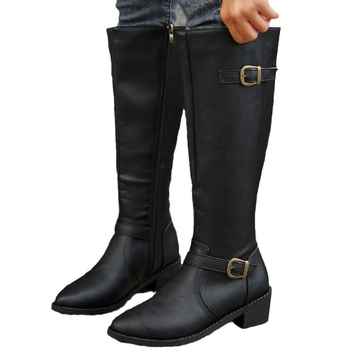 Women's knee-high boots in leather look with side zipper and decorative buckle Mune Fashion