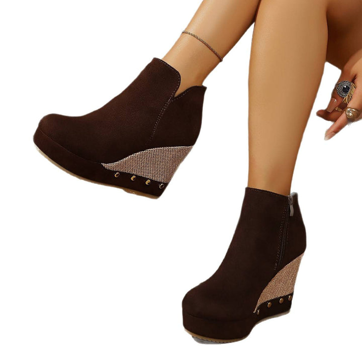 Ladies Wedge Ankle Boot with Elegant Structure Mune Fashion