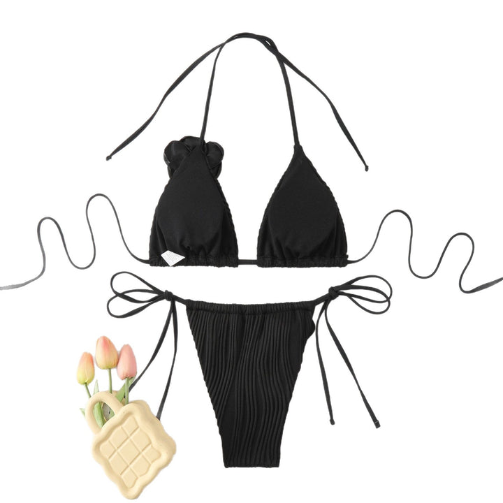 Ladies triangular bikini with elaborate flower detail Mune Fashion