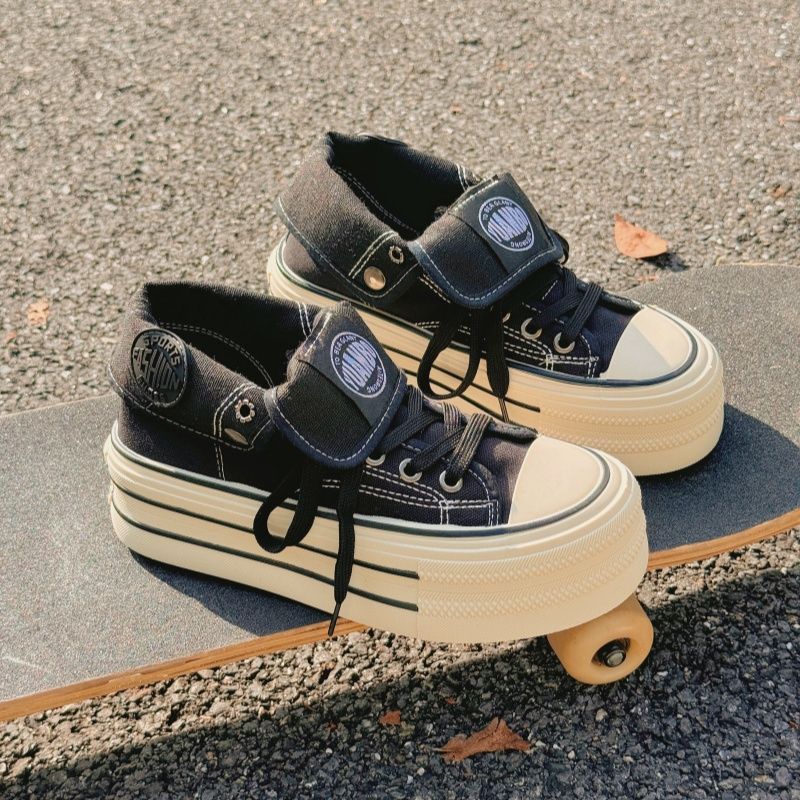 Women Chunky Sneakers with High Platform and Fashionable Lacing System Mune Fashion