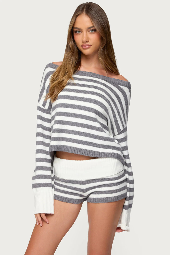 Women’s short-cut off-shoulder cropped knitted pullover with wide batwing sleeves Mune Fashion