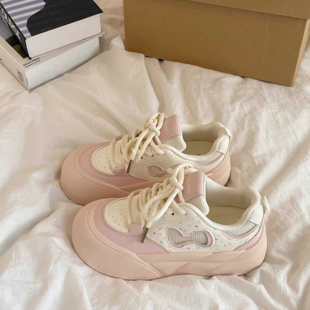 Ladies sporty sneakers with thick, flexible cushioning sole Mune Fashion