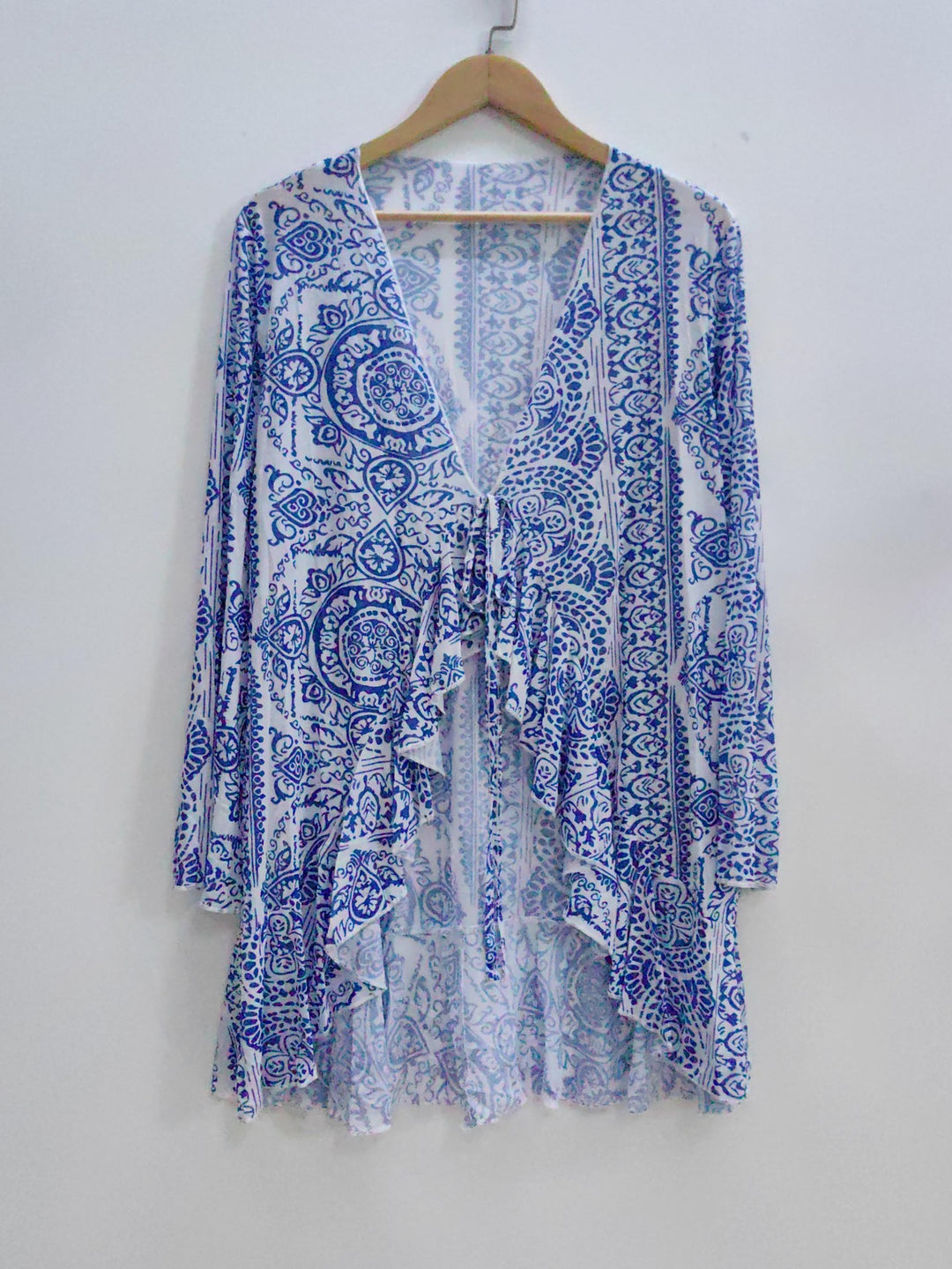 Women airy beach kimono with floral pattern Mune Fashion