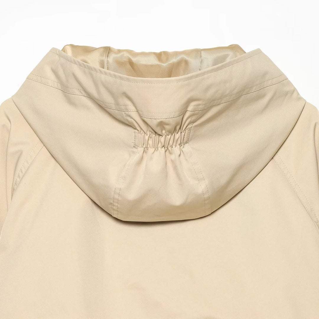 Women's short parka with hood, drawstring waist and flap pockets Mune Fashion