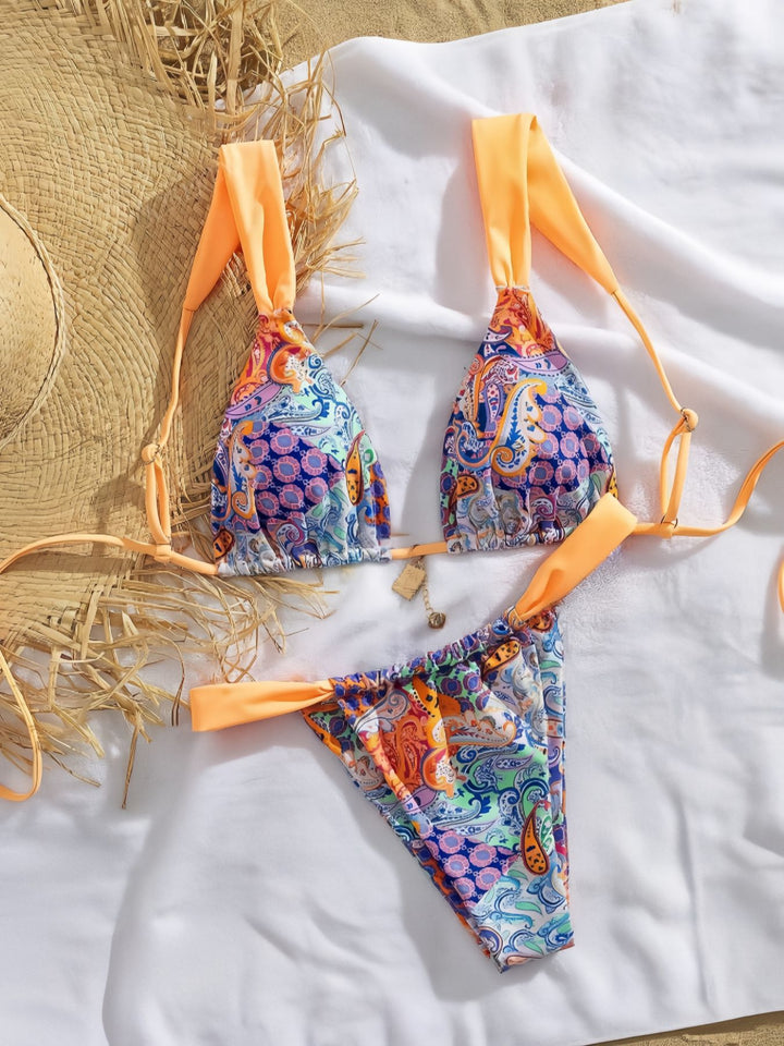Women's triangle bikini with colorful paisley pattern and adjustable straps Mune Fashion