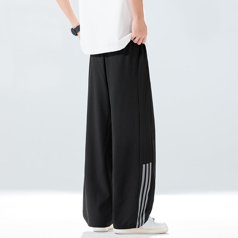 Men's sporty leisure pants with side ventilation openings