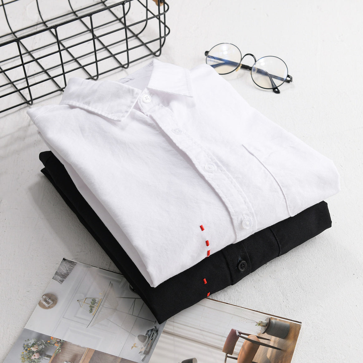 Men's shirt in relaxed fit with chest pocket and side decorative embroidery Mune Fashion