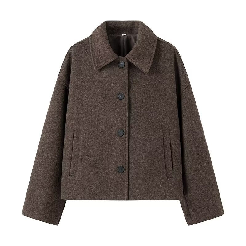 Women's short-cut wool blend box jacket with shirt collar, welt pockets, and soft lining Mune Fashion