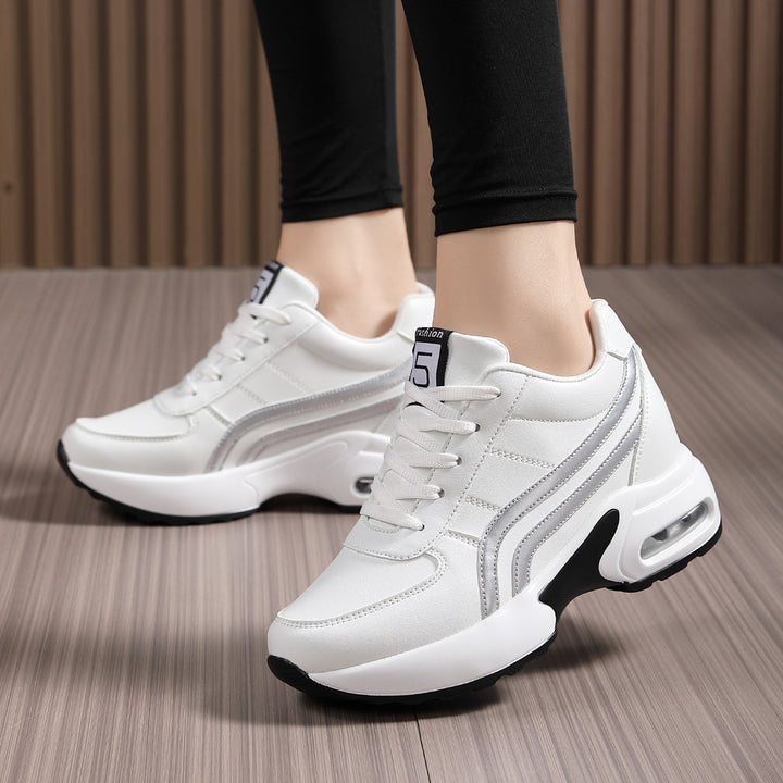 Women's platform sneaker with visible air chamber, ergonomic wedge sole and padded ankle collar Mune Fashion