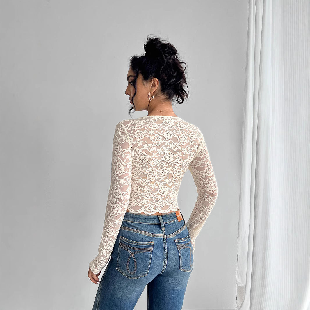 Women’s figure-hugging cropped lace top with V-neck and long sleeves Mune Fashion