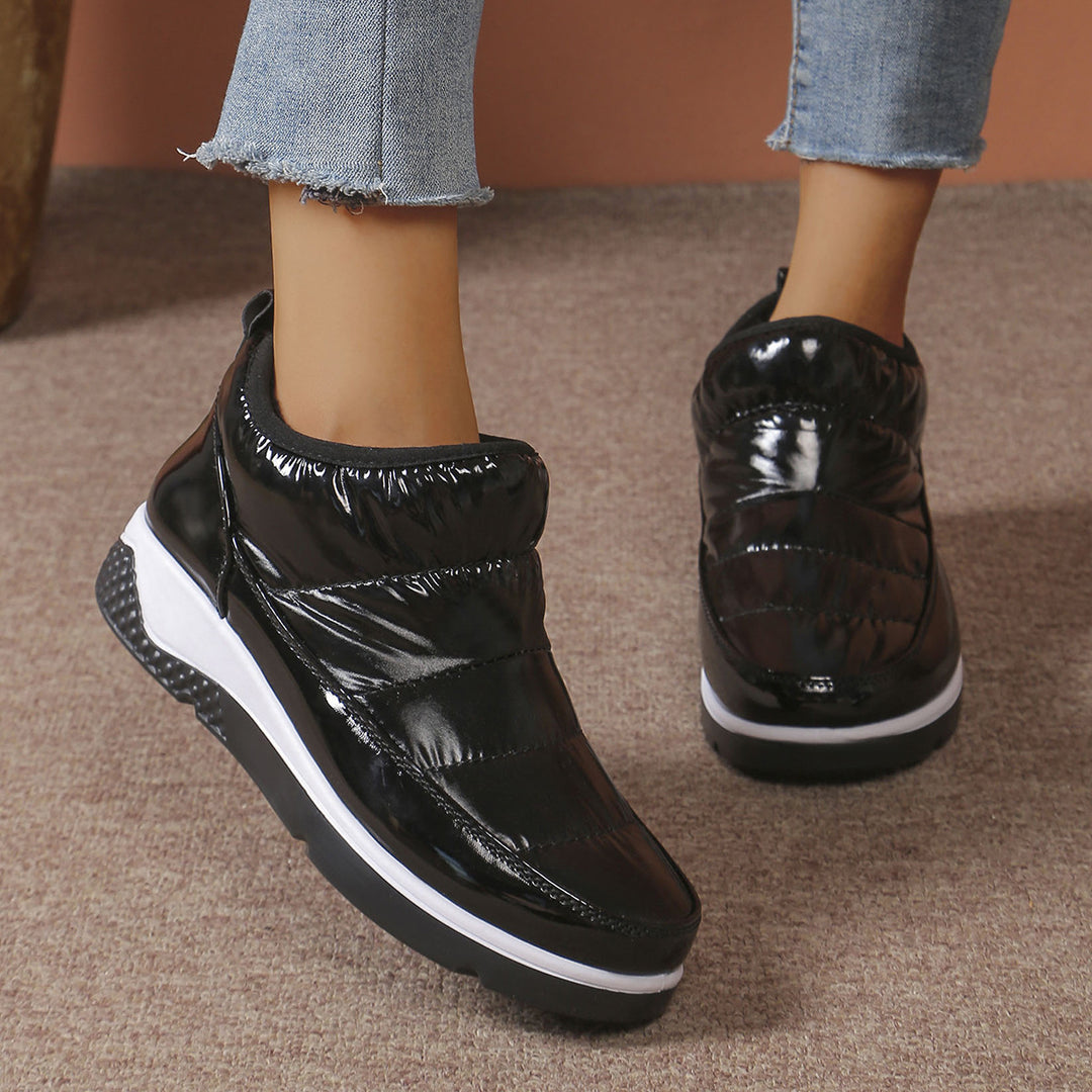Women Padded Slip-On Winter Booties with Wedge Sole Mune Fashion