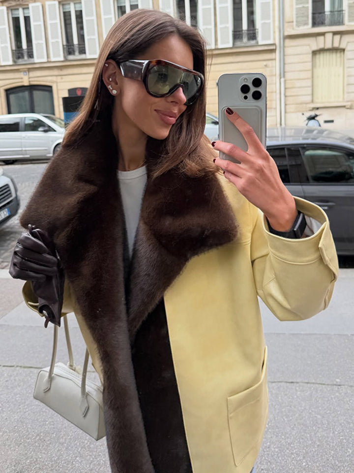 Women Elegant Oversize Coat made of Suede Look with Voluminous Faux Fur Shawl Collar Mune Fashion