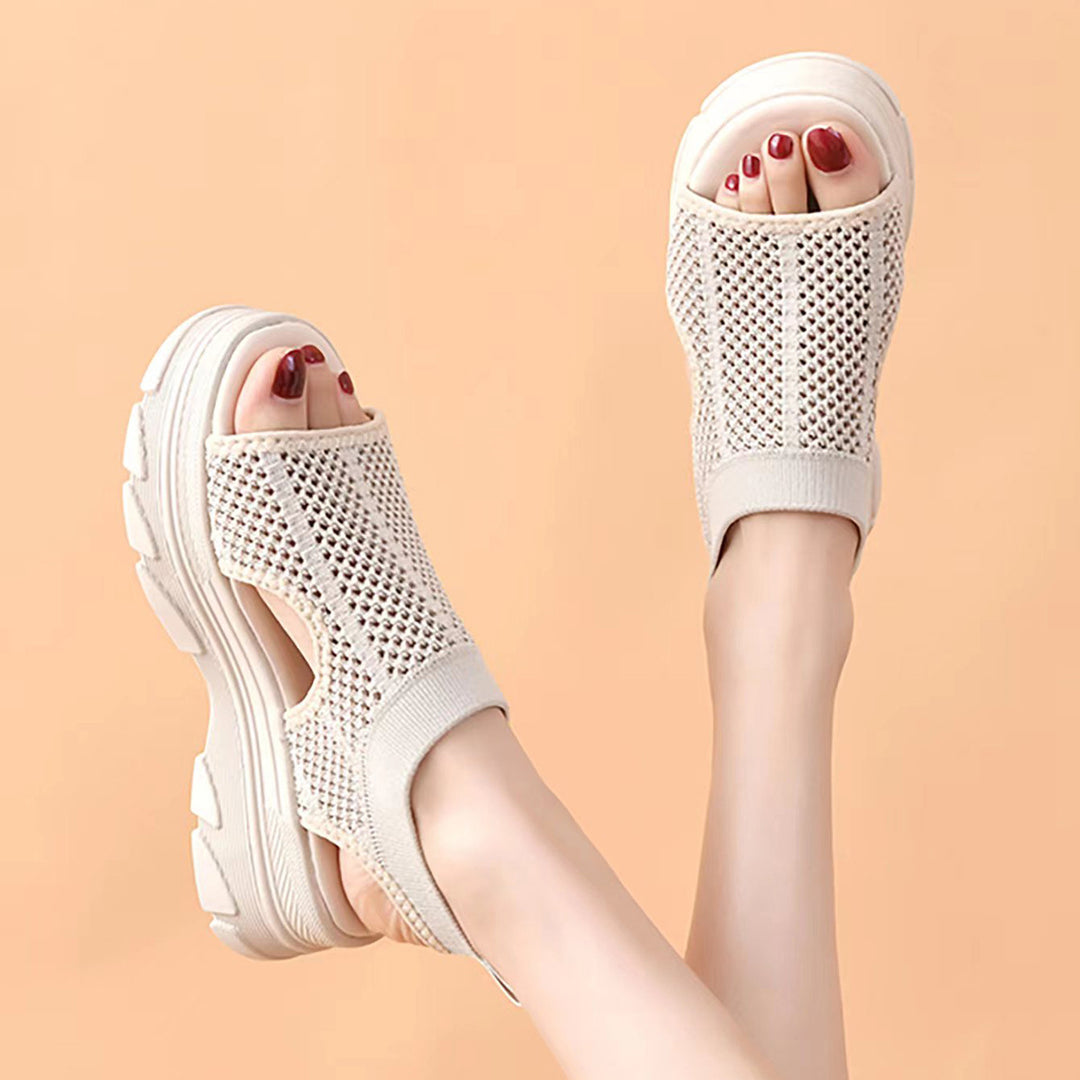 Women's knit sandals with heel strap, open toe area and cushioning platform outsole Mune Fashion