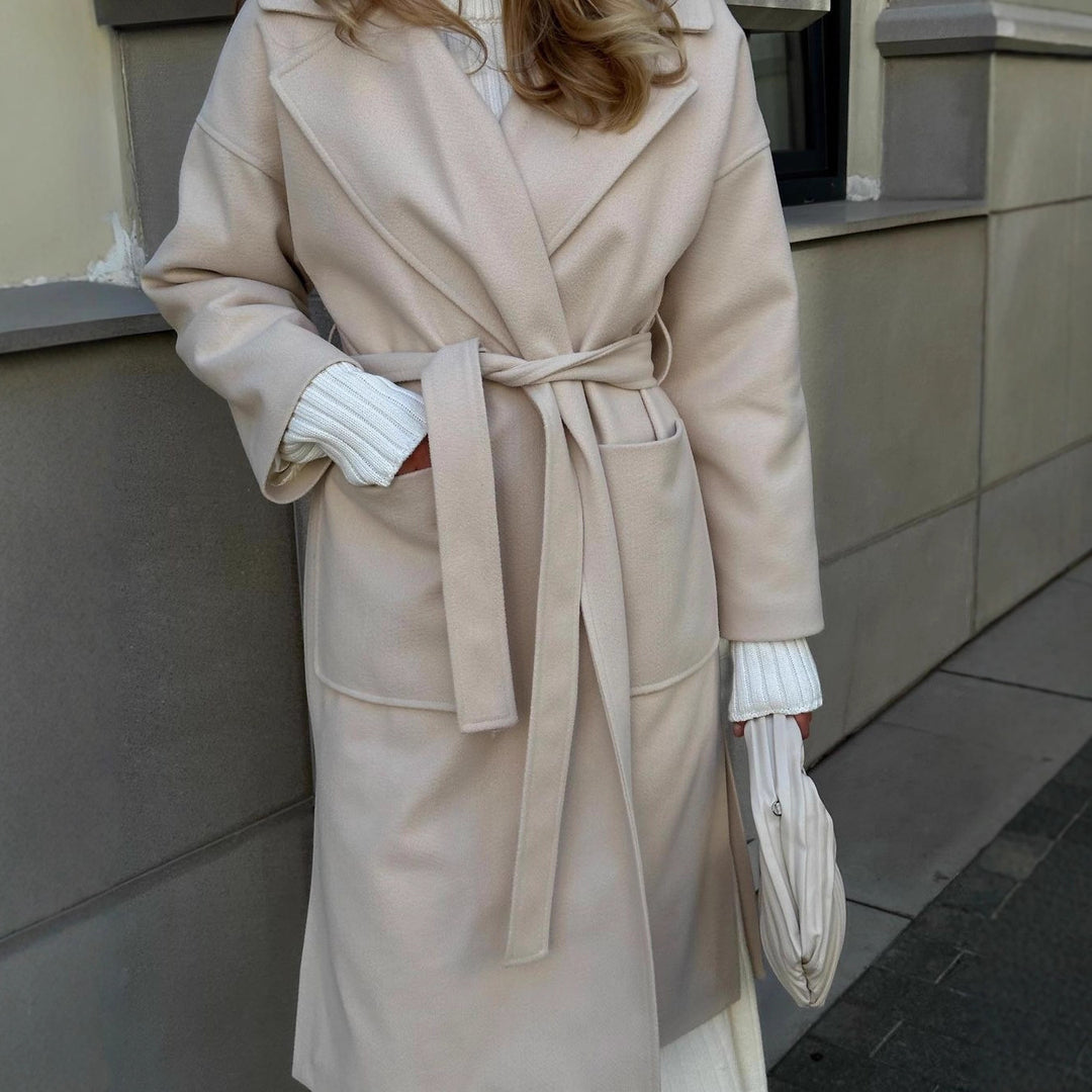 Women's wrap coat made of wool blend with belt at waist and patch pockets Mune Fashion