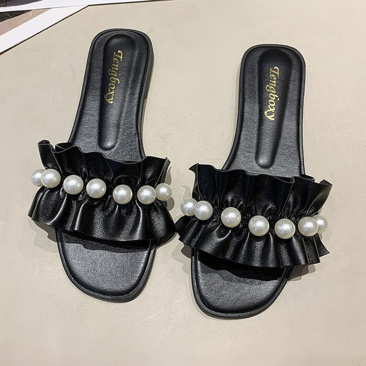 Ladies' ruffled slide sandals with pearl application and square toe Mune Fashion