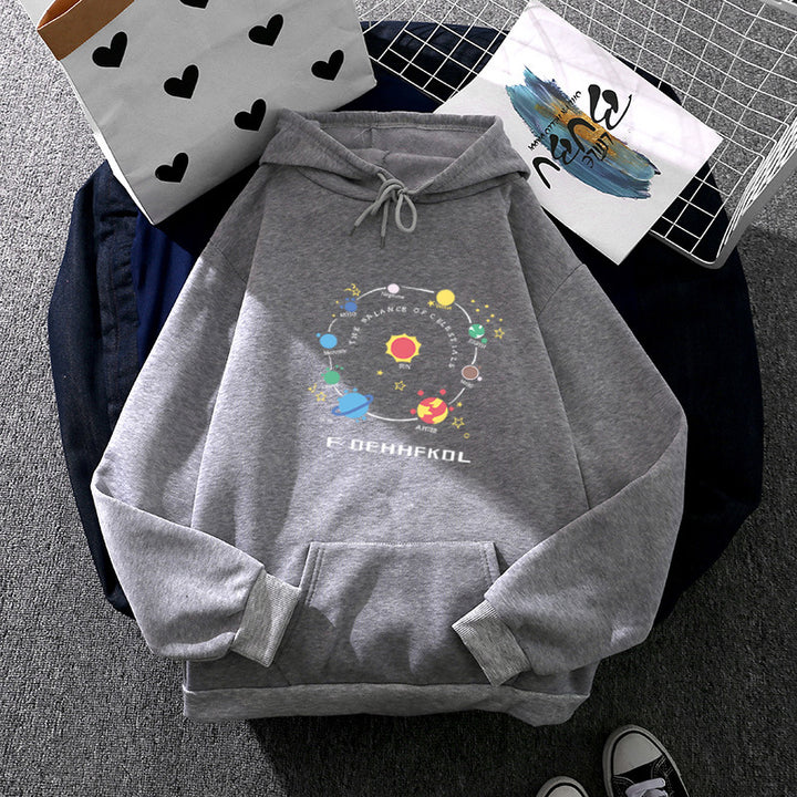 Women's hooded sweatshirt in astronomy print with kangaroo pocket and adjustable drawstring Mune Fashion