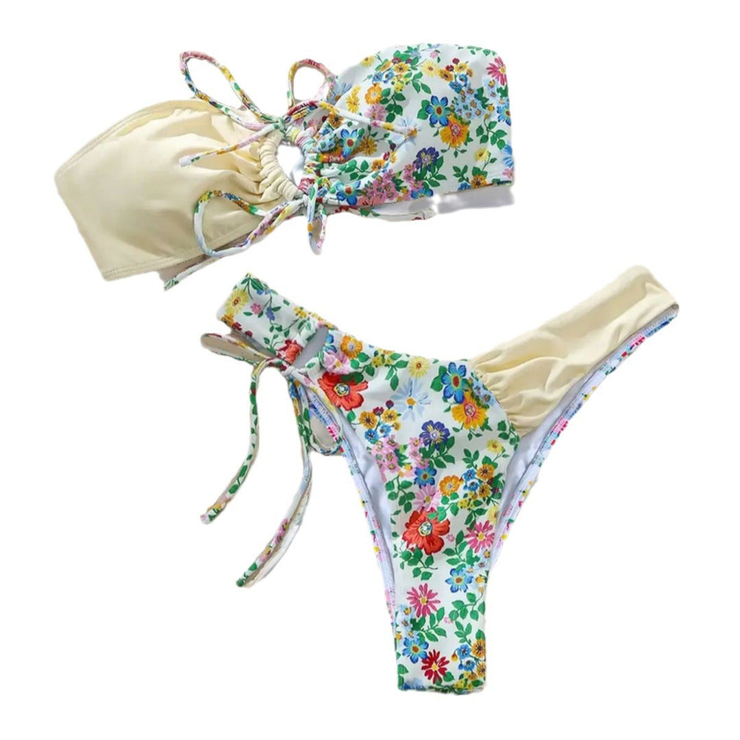 Ladies Cheerful Floral Print Bikini Mune Fashion