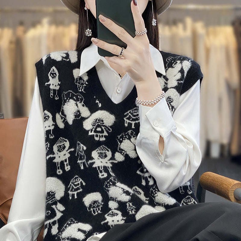 Women's Oversized Knitted Vest with V-Neck and Playful Jacquard Design Mune Fashion