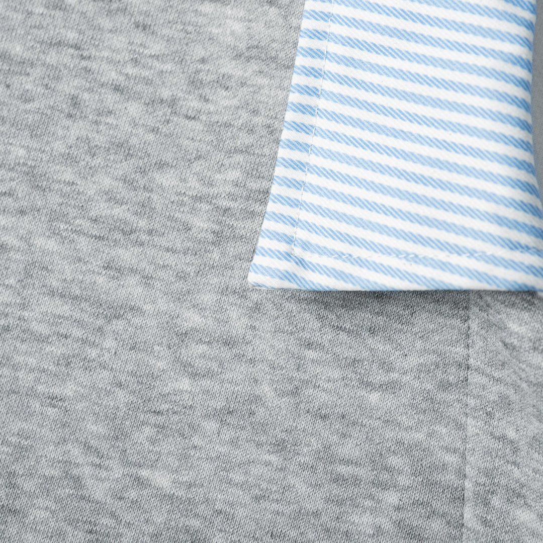 Unisex Oversized Sweatshirt with integrated shirt collar and V-neck detail Mune Fashion