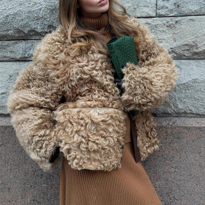 Women's short jacket made of curly teddy faux fur with oversized cut Mune Fashion