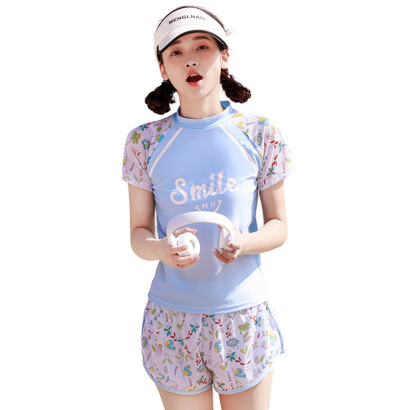 Ladies UV protection swimsuit set with short sleeves and shorts Mune Fashion