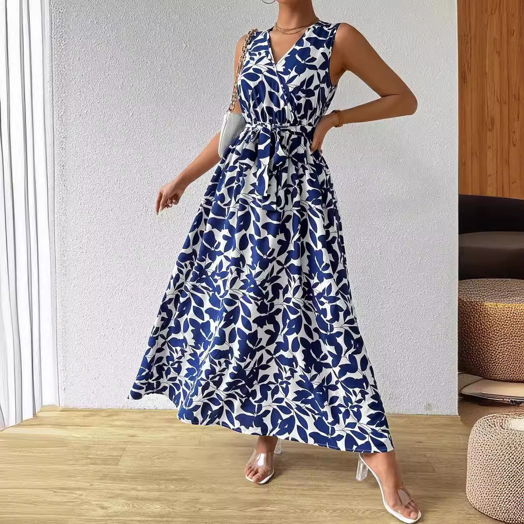 Women's wrap maxi dress with V-neck and tied waist belt Mune Fashion