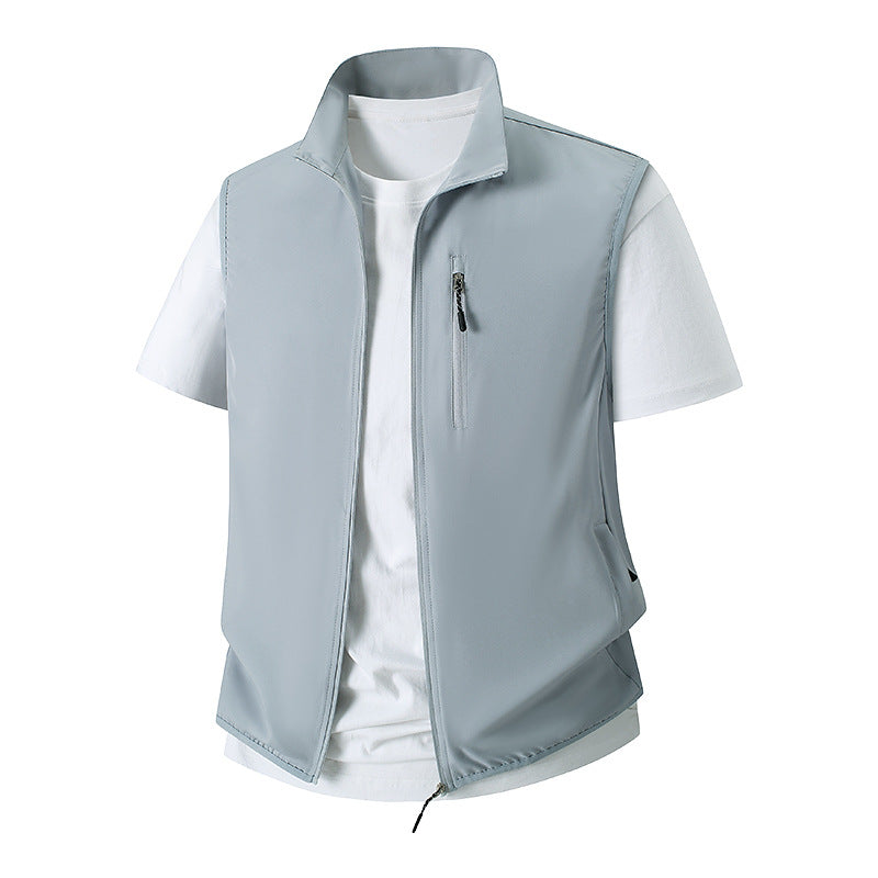 Men's Lightweight Softshell Utility Vest with Stand Collar, water-repellent outer layer and zip pockets Mune Fashion