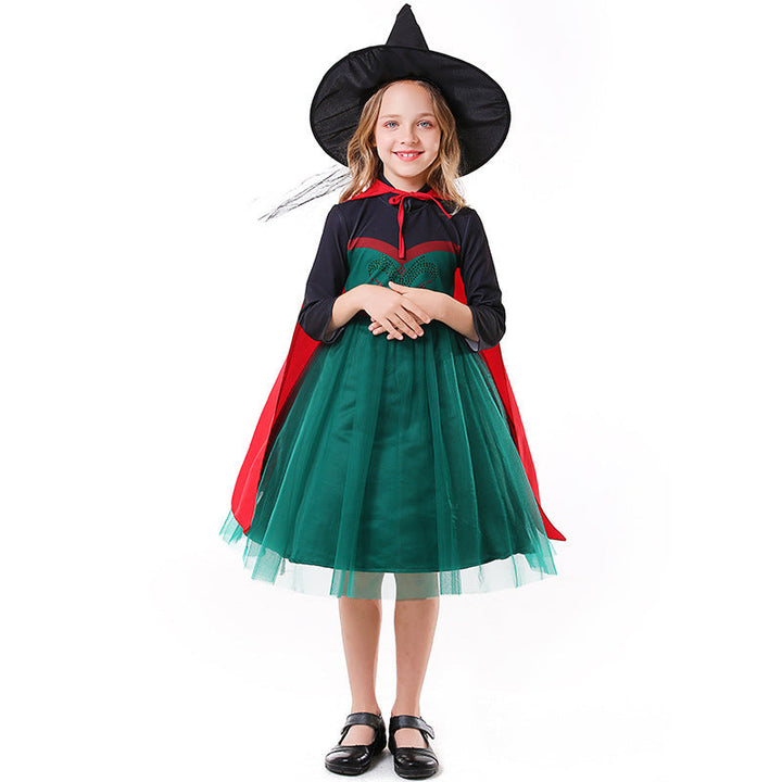 Girl's costume as a charming princess with tulle skirt and cape Mune Fashion