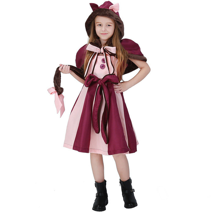 Girl costume with hooded cape and playfully designed details Mune Fashion