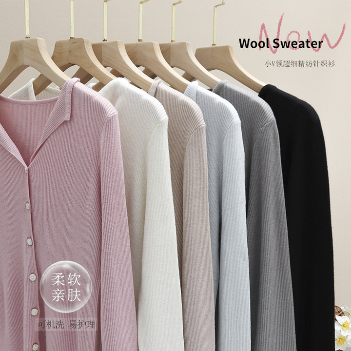 Women's light fine knit cardigan with open shirt collar and shimmering button placket Mune Fashion