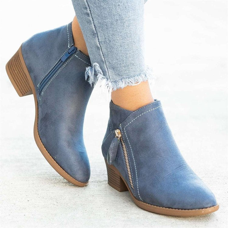 Women’s ankle boot in Western style with side zipper and mid-high block heel Mune Fashion