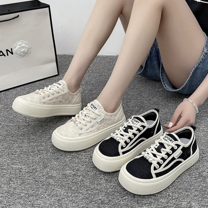 Women's sporty sneakers with fashionable design and stylish accents Mune Fashion