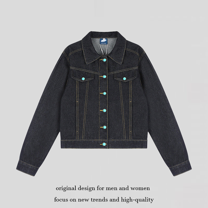 Women's short-cut denim jacket in trucker style with decorative buttons and contrast stitching Mune Fashion