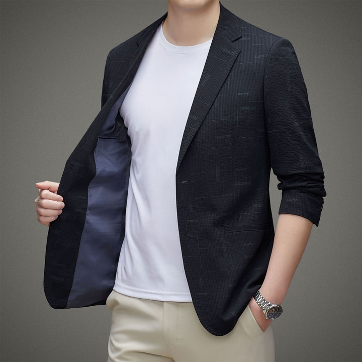 Men's blazer in a slim fit made of textured fabric with rolled-up sleeves Mune Fashion