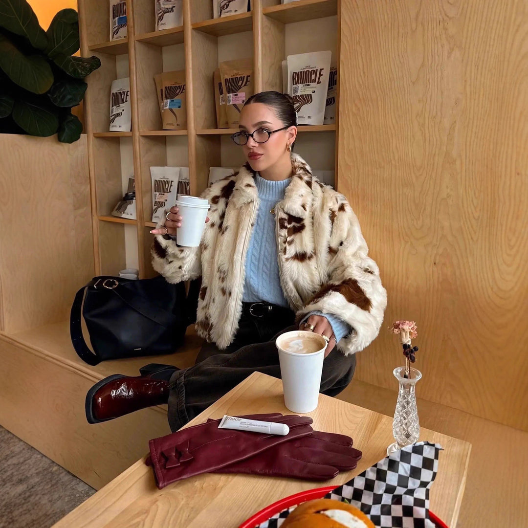 Women's Short Cropped Faux Fur Jacket with Stand-Up Collar and Spot Pattern Mune Fashion