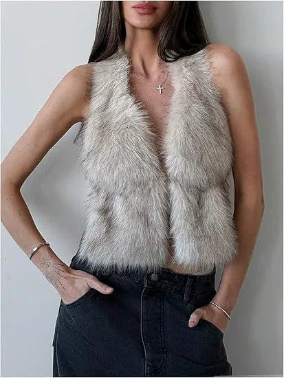 Women's multi-piece luxurious faux fur set with vest, hat, mini skirt, bag and cuffs Mune Fashion