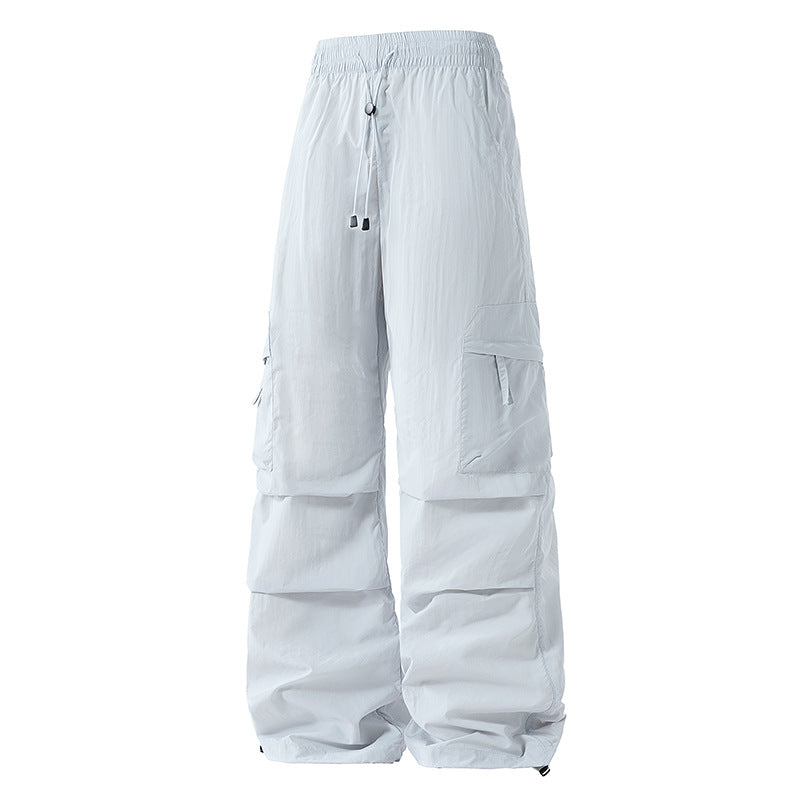 Women's cargo pants with elastic waistband