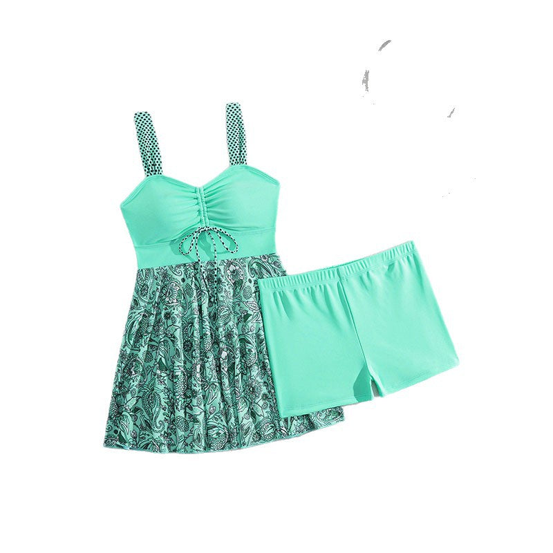 Women's swimwear with playful skirt and comfortable shorts Mune Fashion