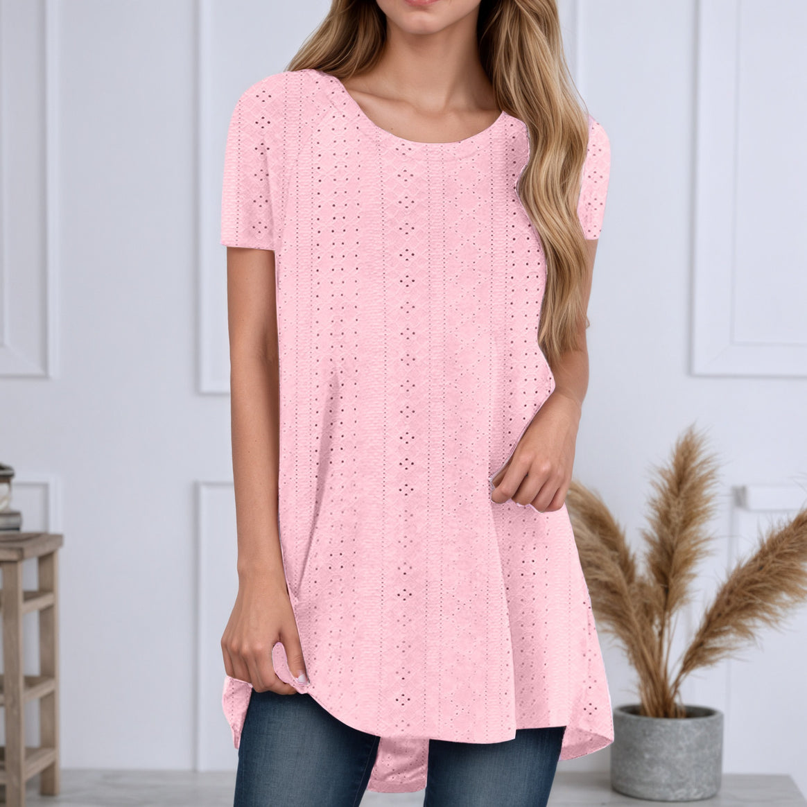 Women's loosely cut broderie anglaise tunic with round neckline, side slits, and rounded hem Mune Fashion