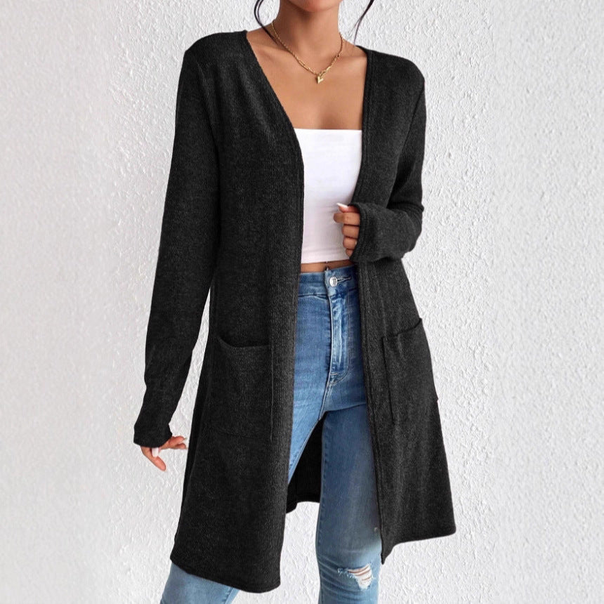 Women's open long cardigan with patch pockets and soft fine knit Mune Fashion