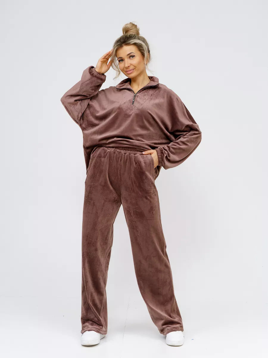 Women's velvety two-piece lounge set with hooded half-zip and elastic waistband pants Mune Fashion