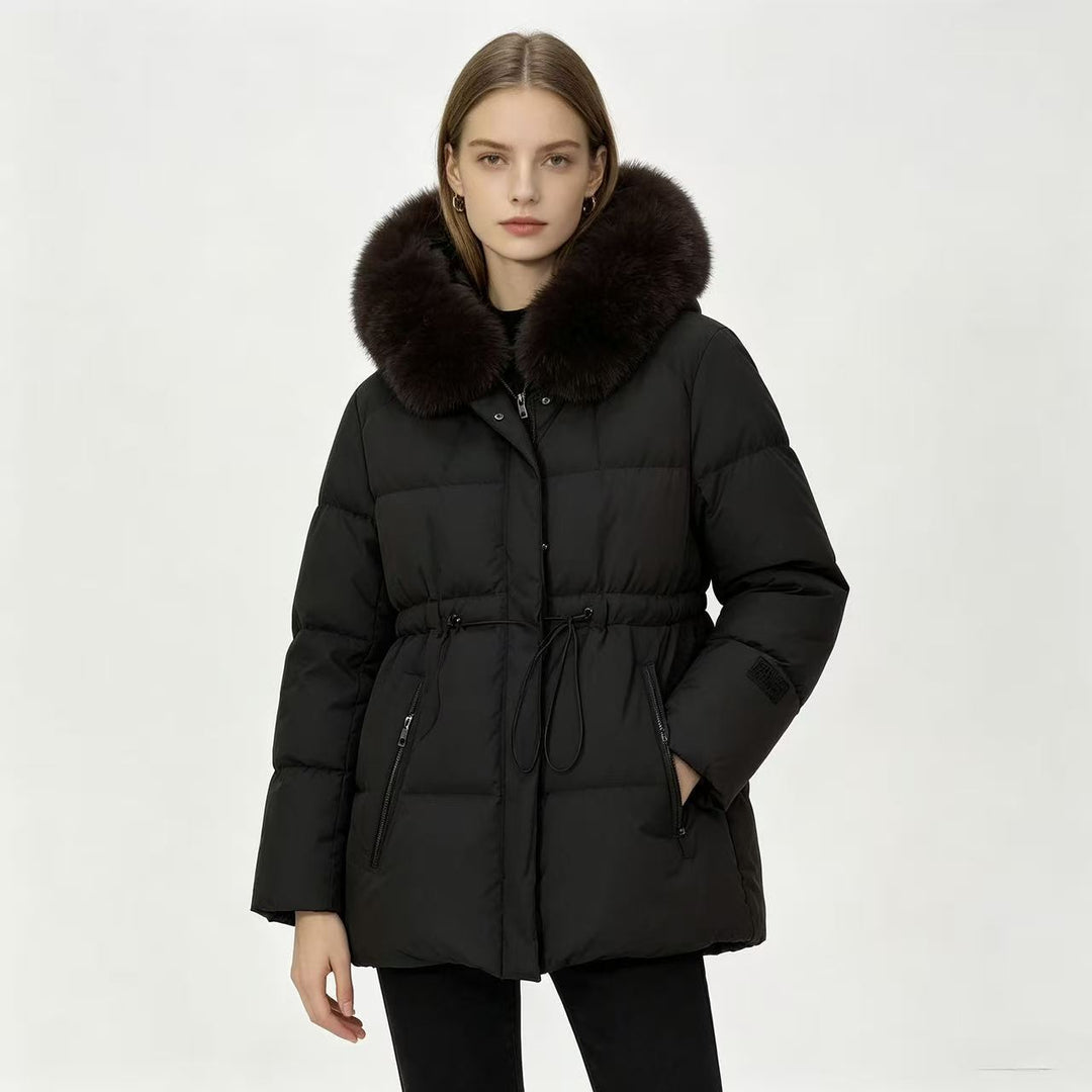 Women's short padded quilted jacket with drawstring waist and voluminous fur collar Mune Fashion