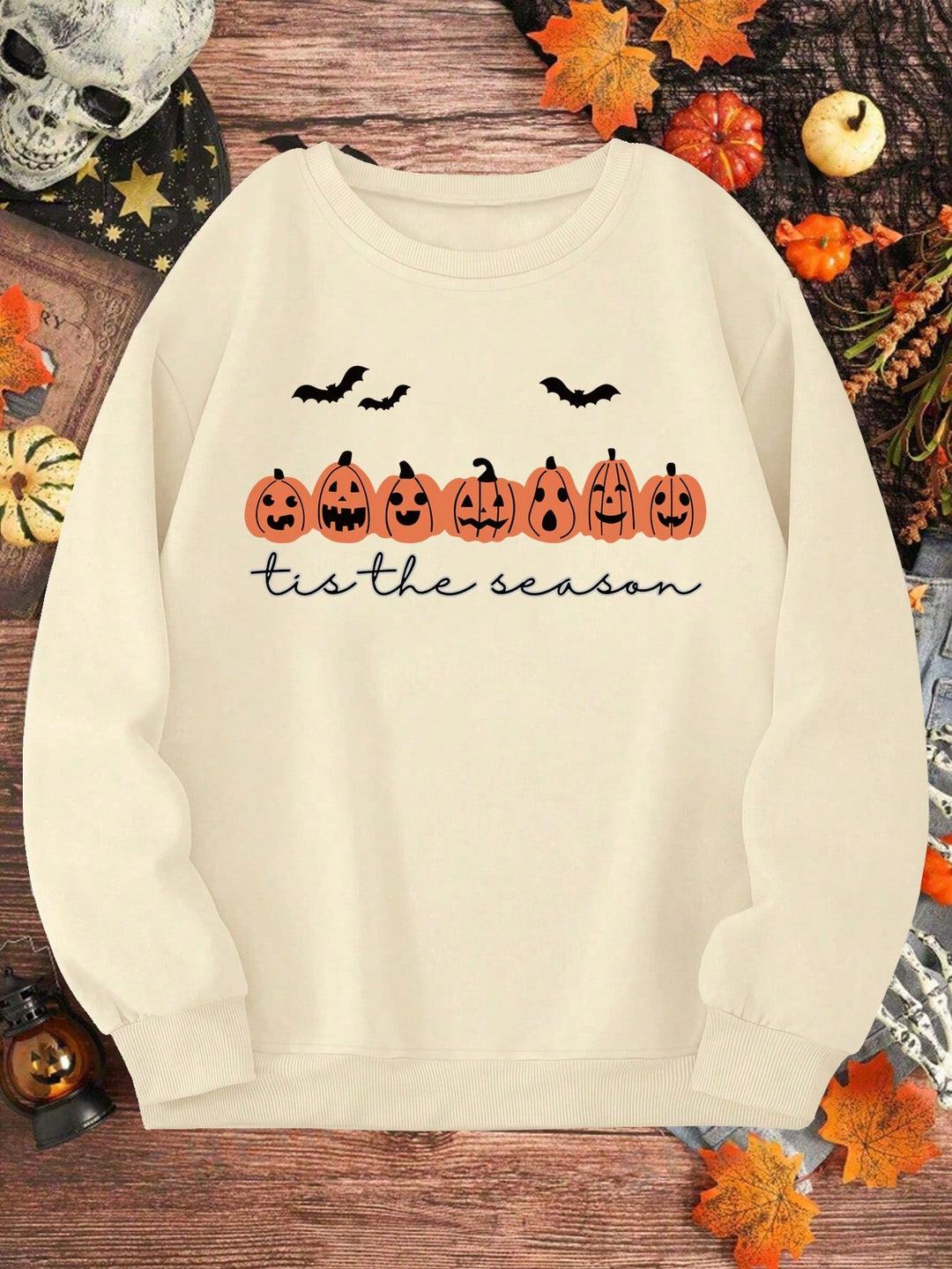 Women's Oversized Sweatshirt with Halloween Pumpkin Print and Round Neck