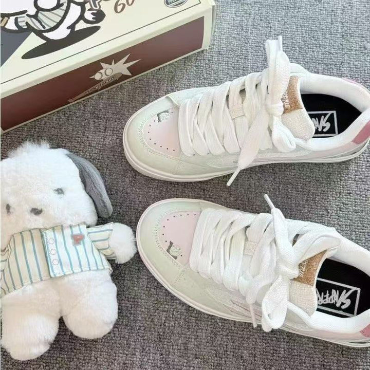 Ladies sporty sneakers with animal motifs and breathable surface structure Mune Fashion